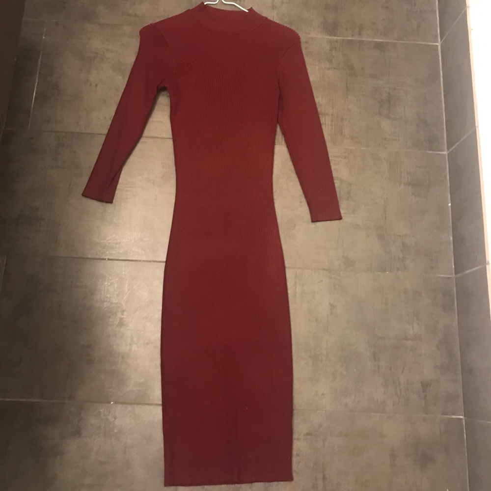 NEW FOREVER21 KNITTED MIDI WINE DRESS S